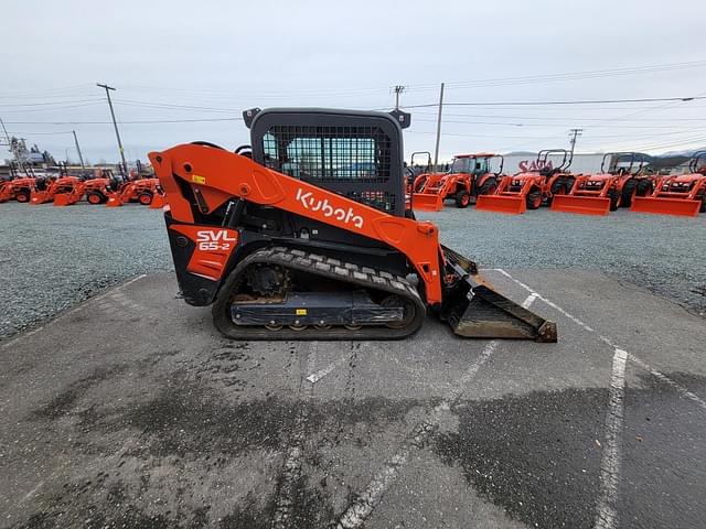 Image of Kubota SVL65-2 equipment image 2