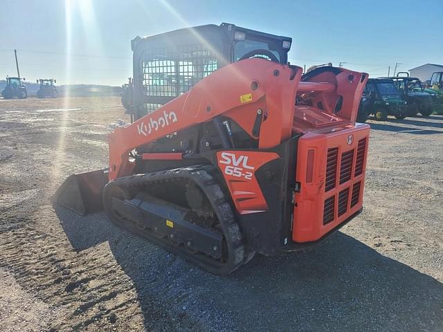 Image of Kubota SVL65-2 equipment image 3