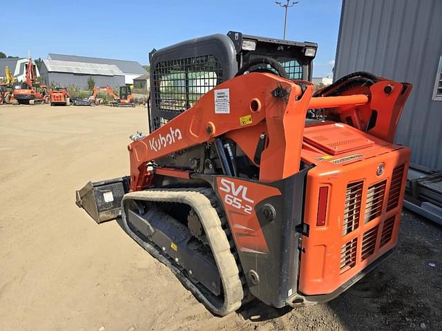 Image of Kubota SVL65-2 equipment image 3