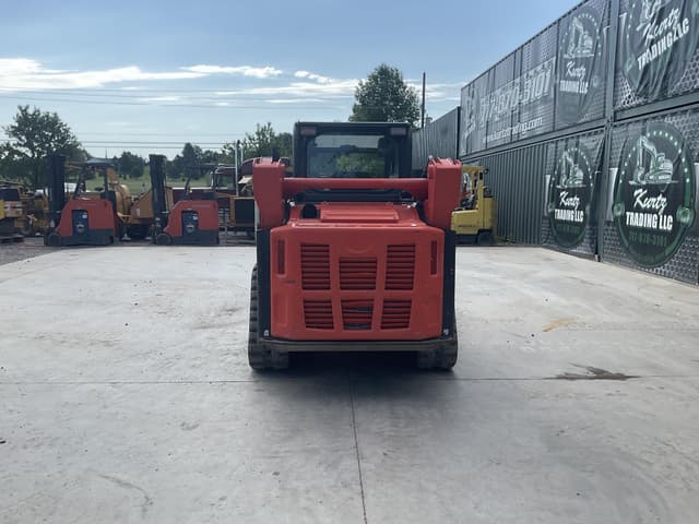 Image of Kubota SVL75-2 equipment image 2