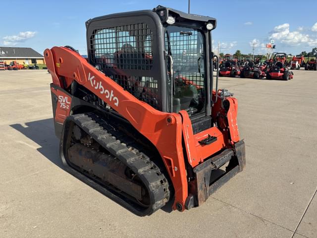 Image of Kubota SVL75-2 equipment image 3