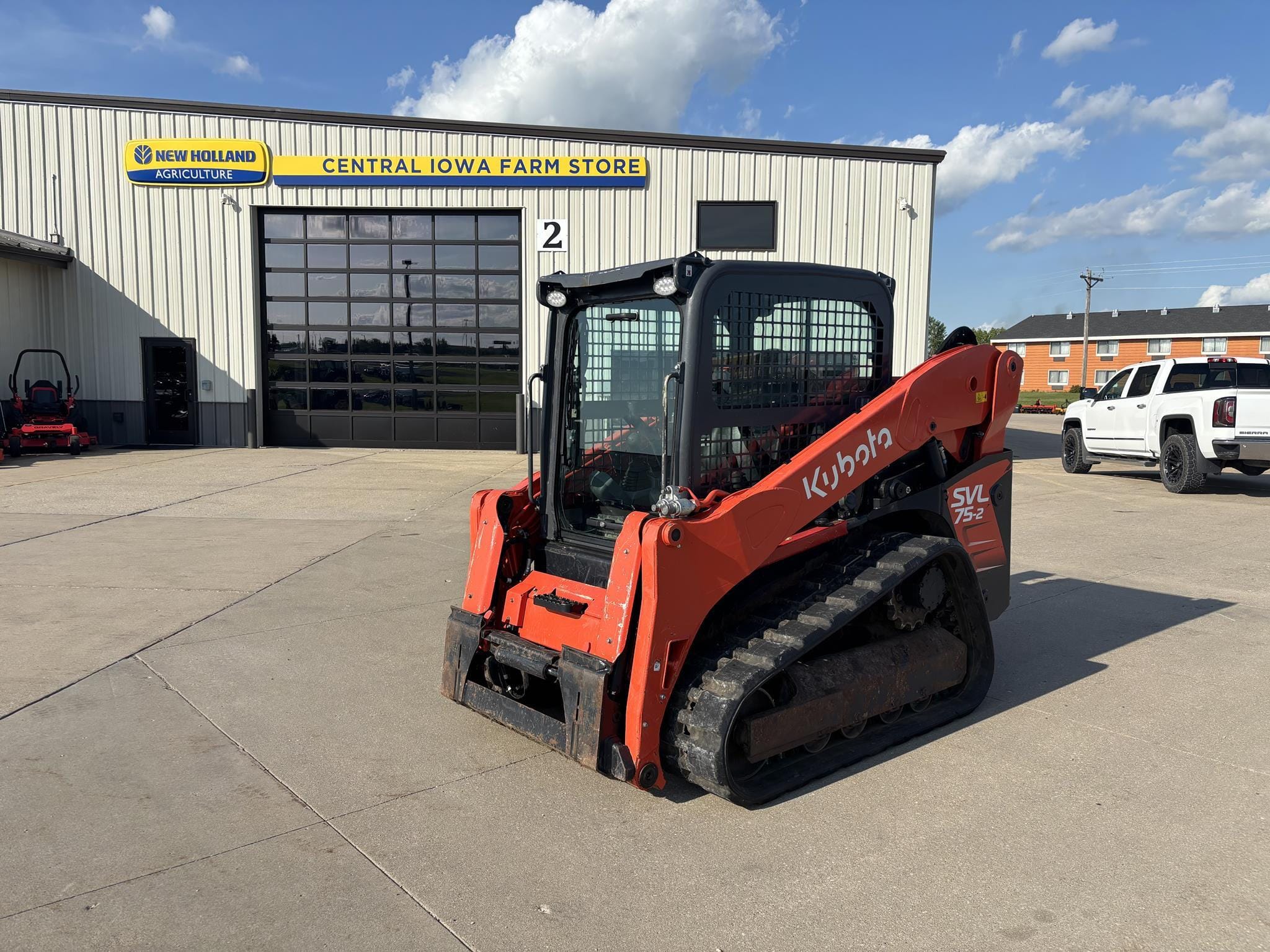 2023 Kubota SVL75-2 Equipment Image0