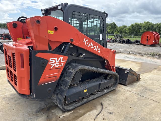 Image of Kubota SVL75-2 equipment image 2