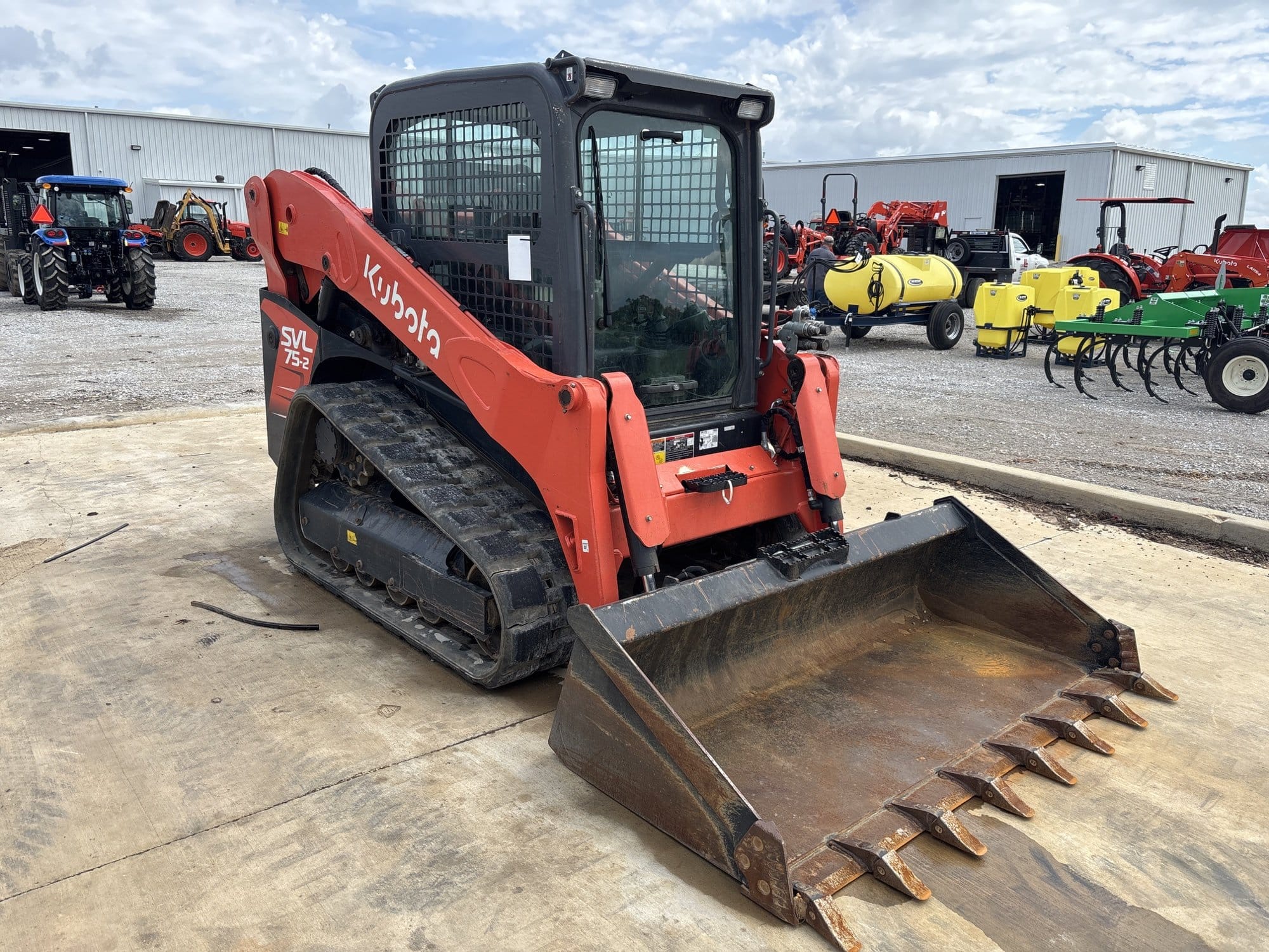 2023 Kubota SVL75-2 Equipment Image0