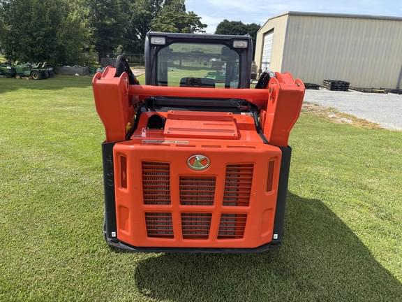 Image of Kubota SVL75 equipment image 4