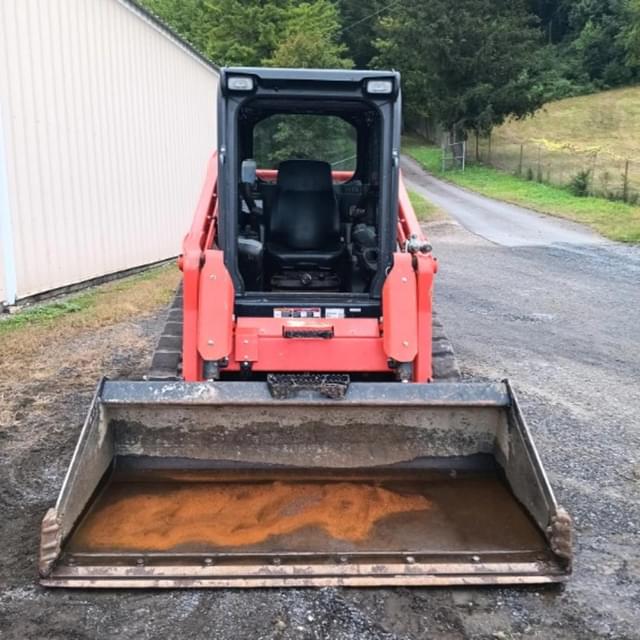 Image of Kubota SVL75-2 equipment image 2