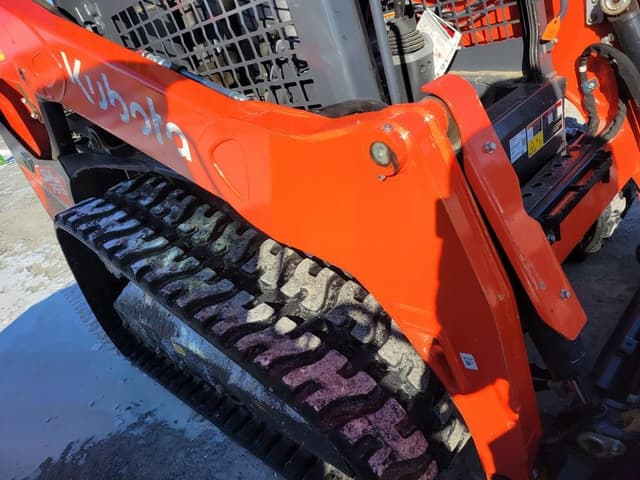 Image of Kubota SVL75-3 equipment image 3