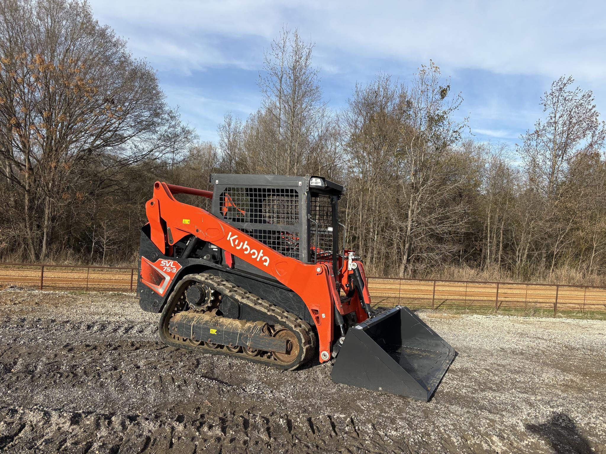 2023 Kubota SVL75-3 Equipment Image0