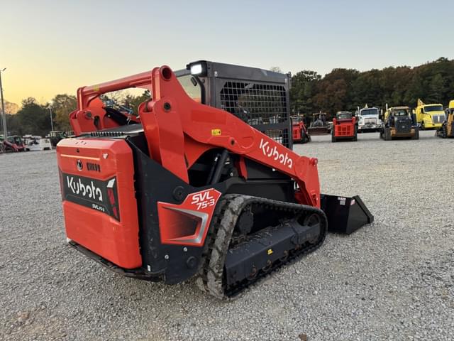 Image of Kubota SVL75-3 equipment image 4