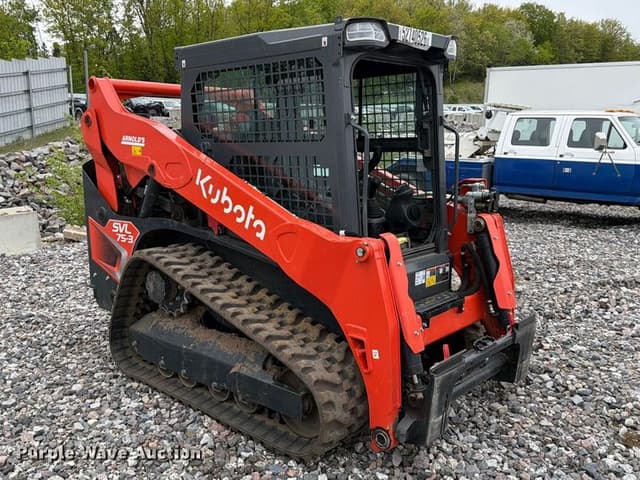 Image of Kubota SVL75-3 equipment image 2