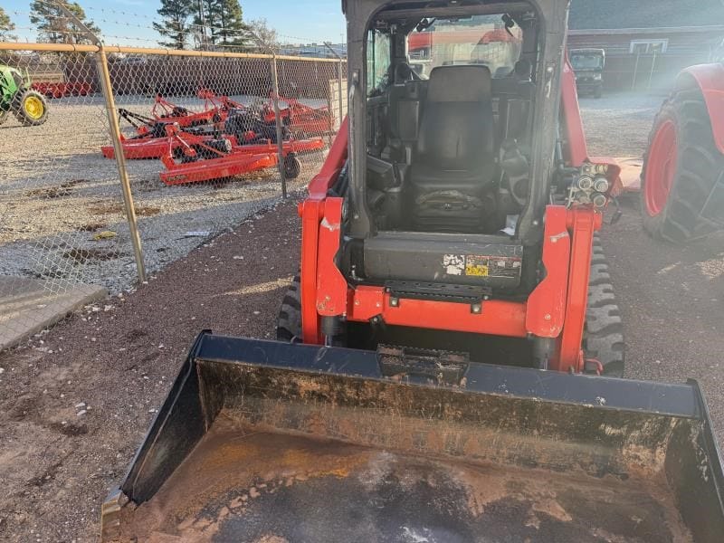 2023 Kubota SVL75-3HFWVC Equipment Image0