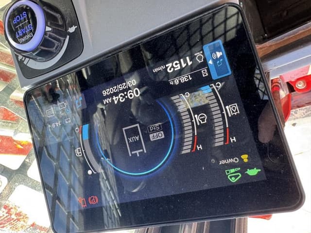 Image of Kubota SVL75-3HFWVC equipment image 2