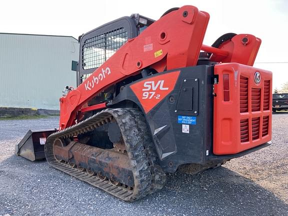 Image of Kubota SSV65 equipment image 2