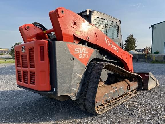 Image of Kubota SSV65 equipment image 3