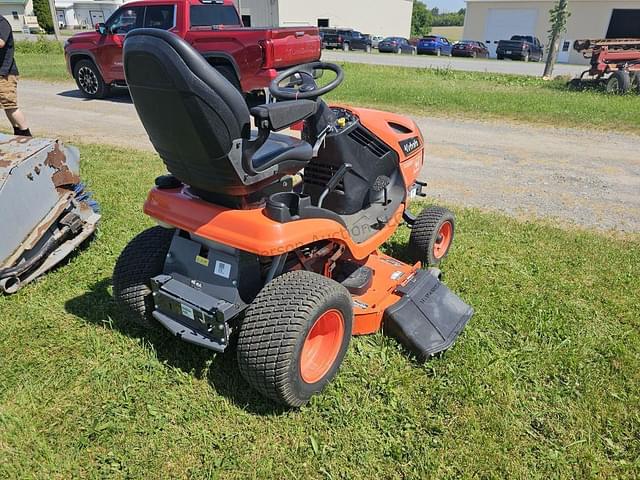 Image of Kubota T2290 equipment image 3