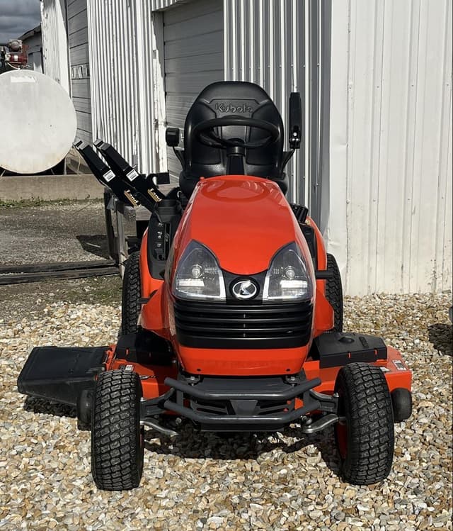 Image of Kubota T2290 equipment image 2