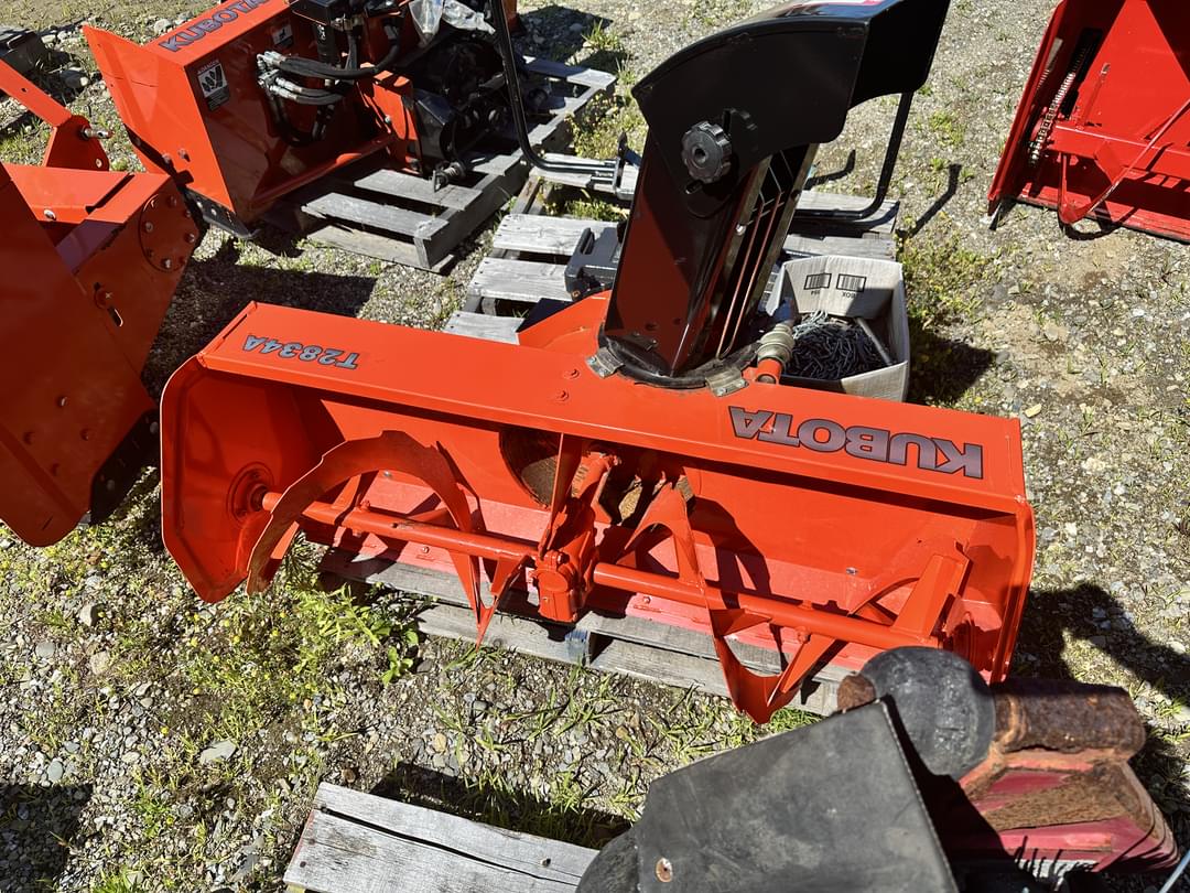 Image of Kubota T2834 Image 0
