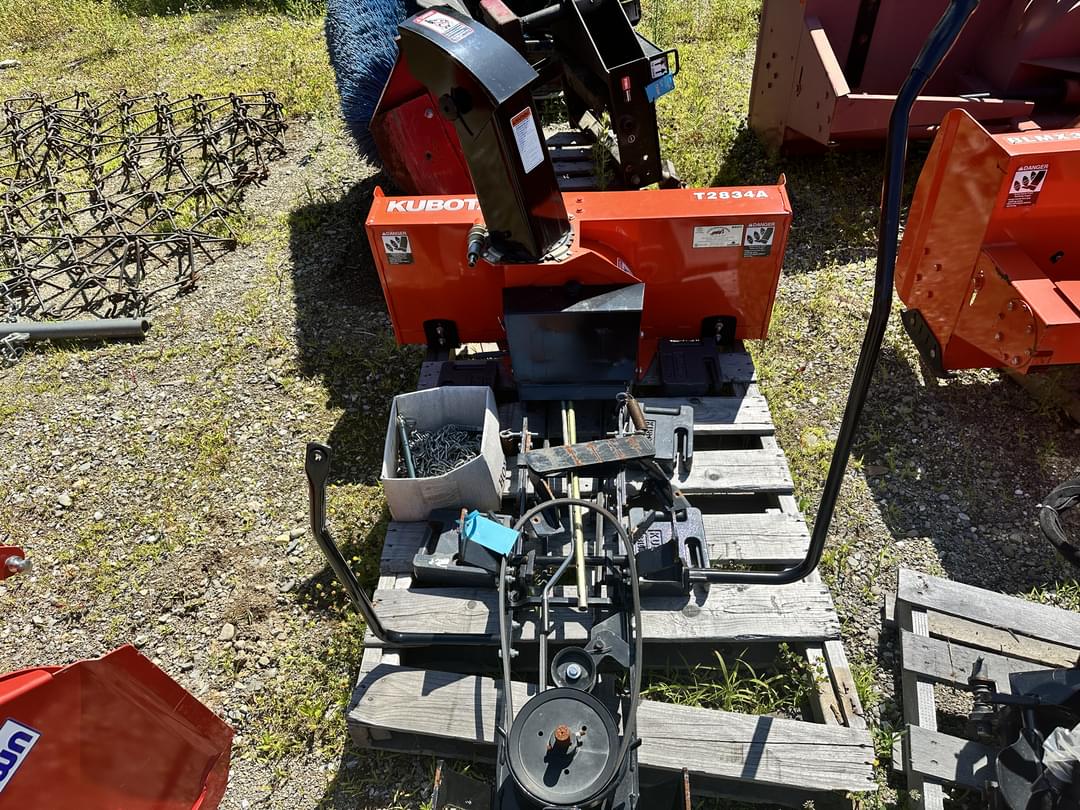 Image of Kubota T2834 Image 0