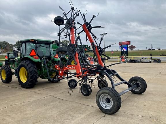 Image of Kubota TE6576CD equipment image 1