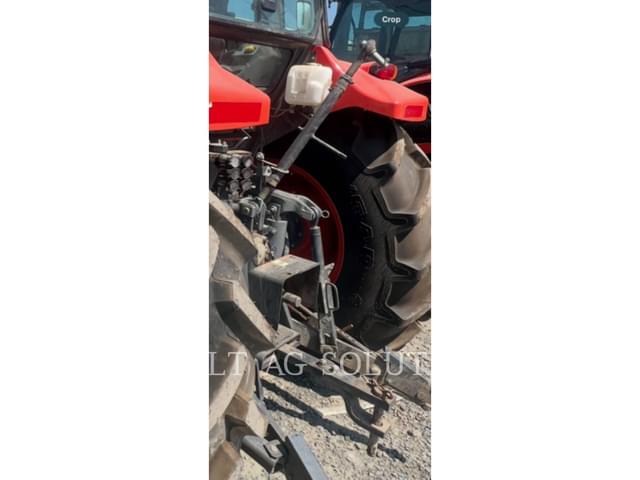 Image of Kubota M5-111HD equipment image 4