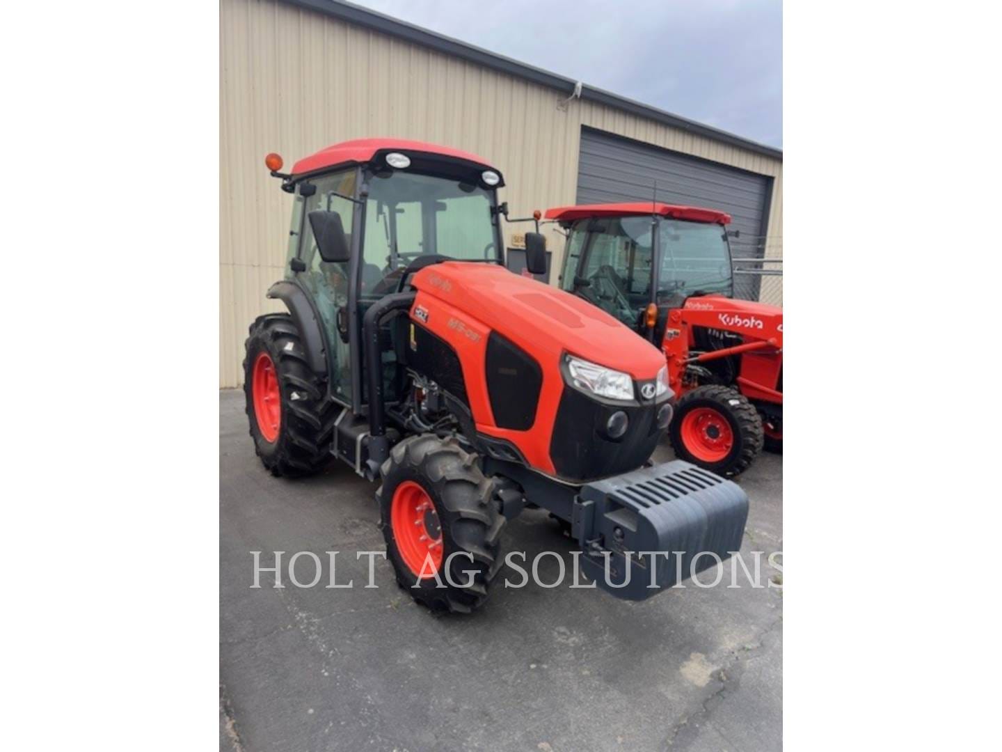 2023 Kubota M5N-091HDC Equipment Image0