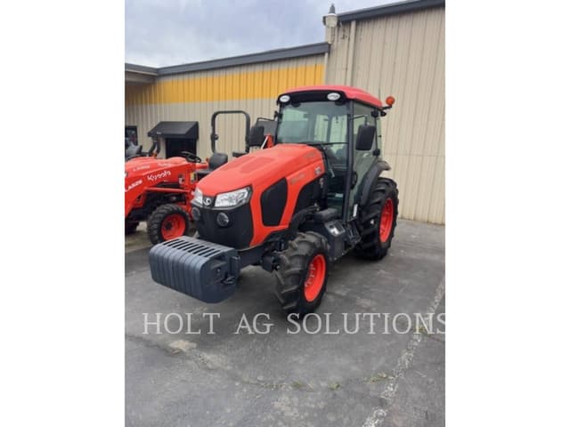 Image of Kubota M5N-091HDC equipment image 2