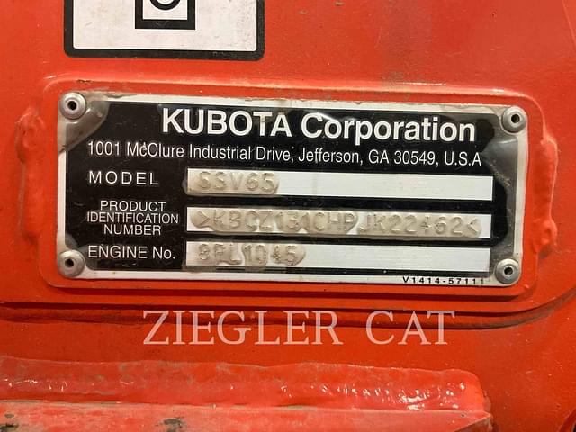 Image of Kubota SSV65 equipment image 4