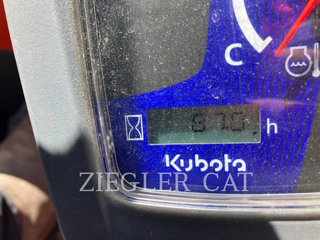 Image of Kubota SSV65 equipment image 4