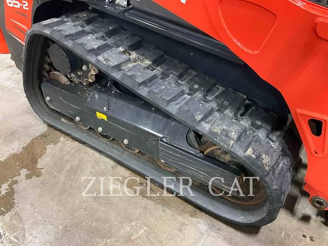 Image of Kubota SVL65-2 equipment image 4