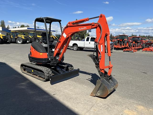 Image of Kubota U25 equipment image 3