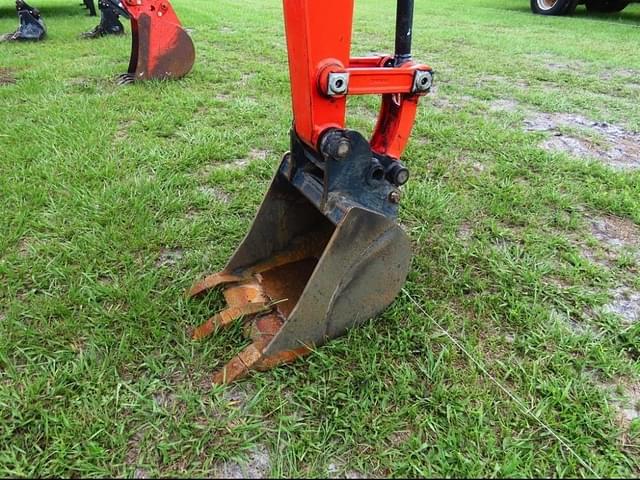Image of Kubota U27-4 equipment image 4