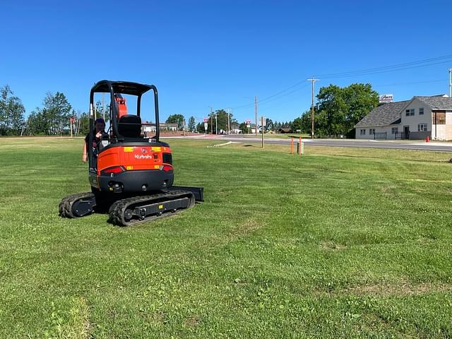 Image of Kubota U27-4 equipment image 2