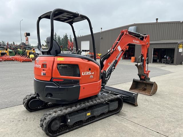 Image of Kubota U35-4 equipment image 4