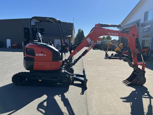 Image of Kubota U35-4 equipment image 4