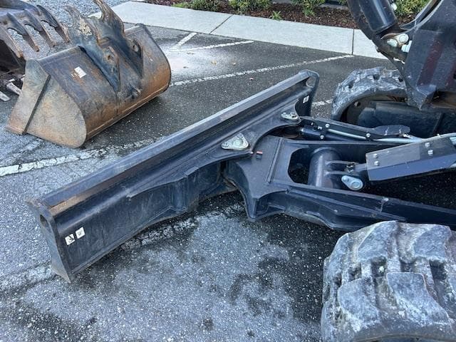 Image of Kubota U48-5 equipment image 4