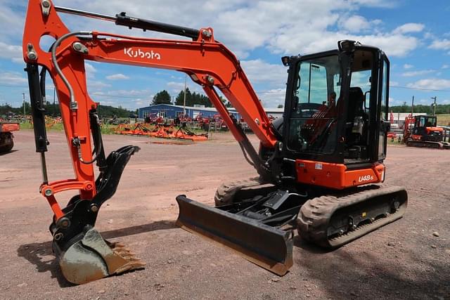 Image of Kubota U48-5 equipment image 3