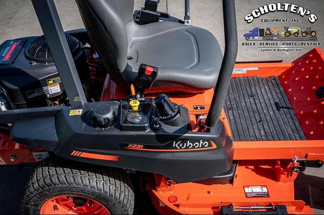 Image of Kubota Z231 equipment image 4