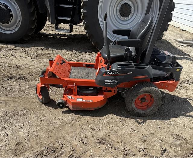 Image of Kubota Z232 equipment image 1