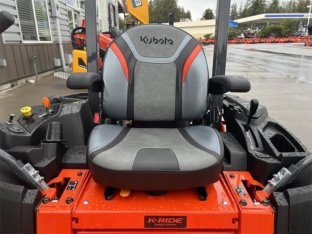 Image of Kubota Z242 equipment image 3