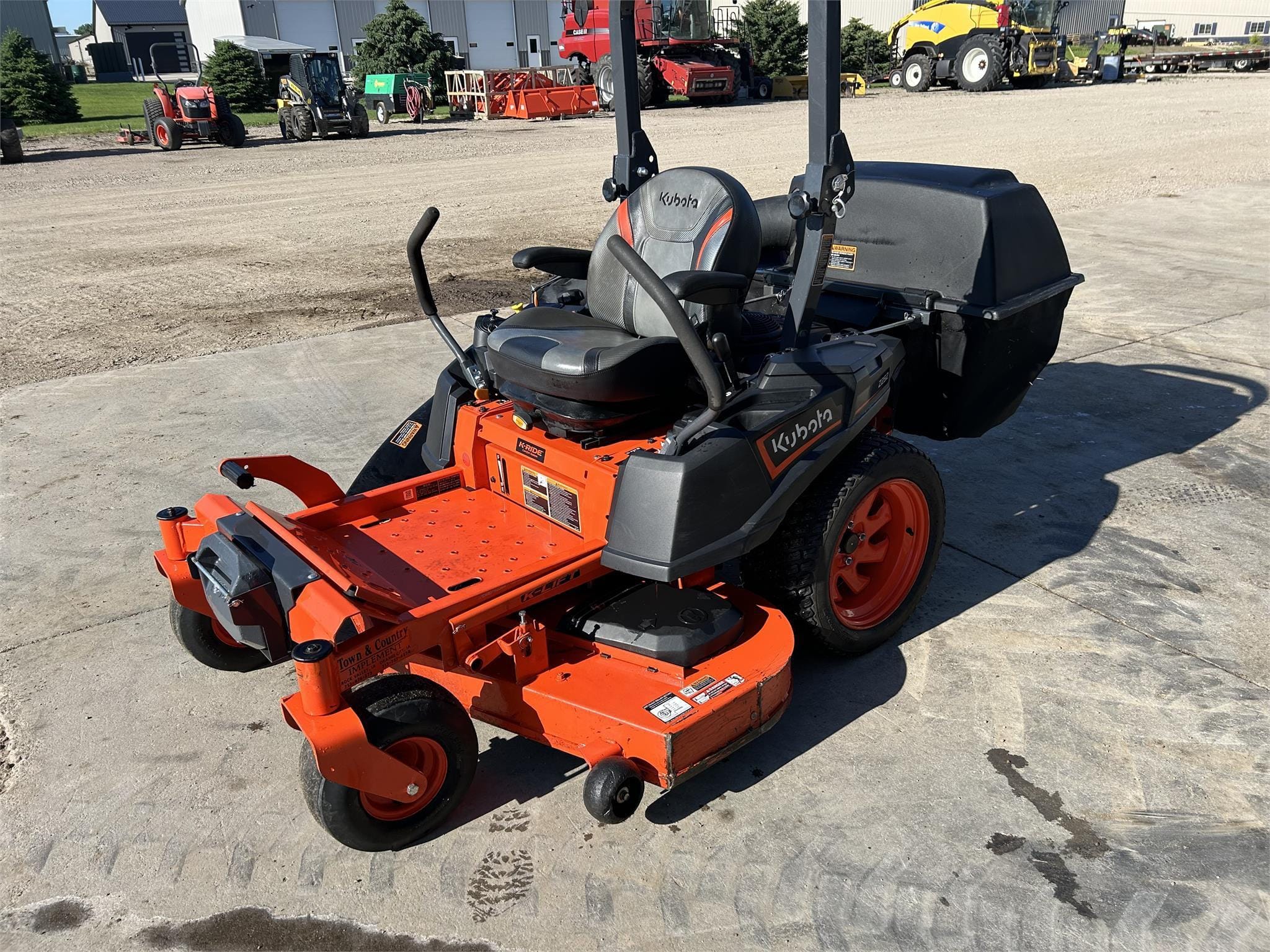Main image Kubota Z252