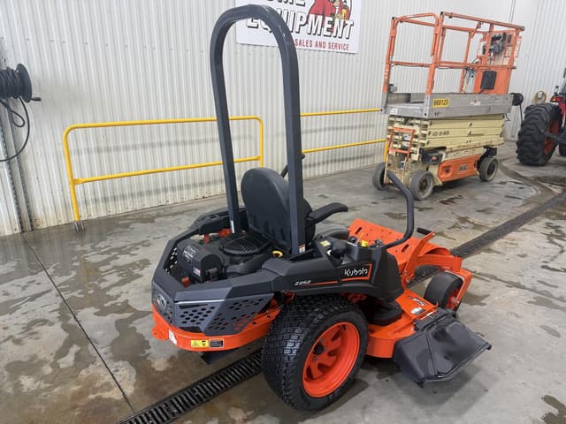 Image of Kubota Z252 equipment image 4