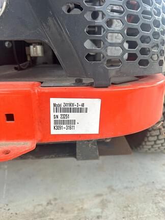 Image of Kubota Z411KW equipment image 4