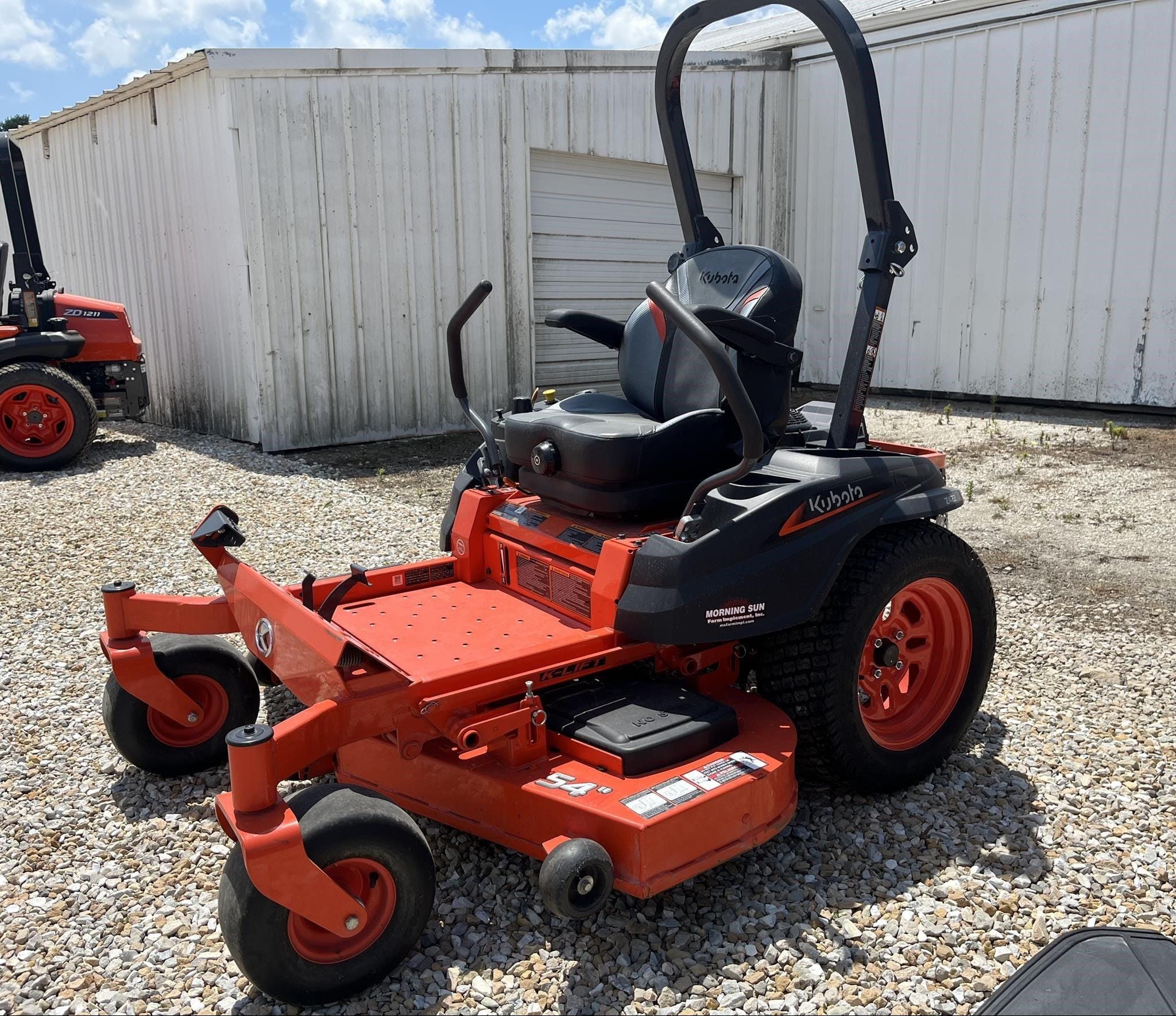2023 Kubota Z422 Equipment Image0