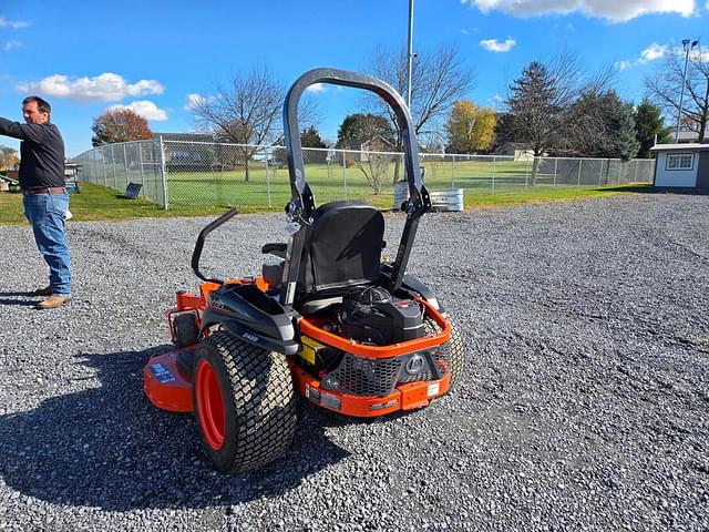 Image of Kubota Z422 equipment image 4