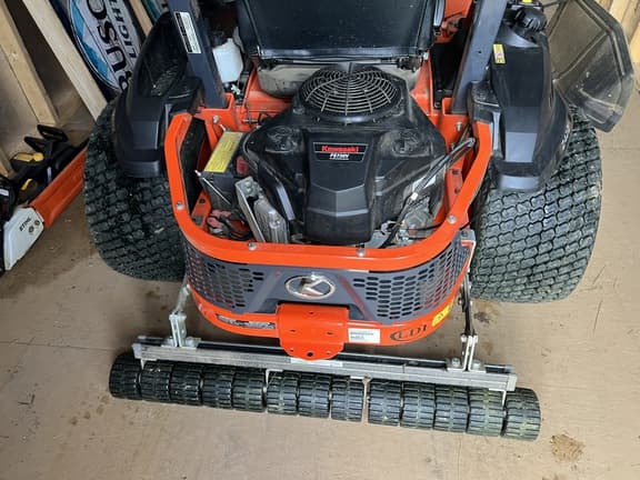 Image of Kubota Z422 equipment image 4