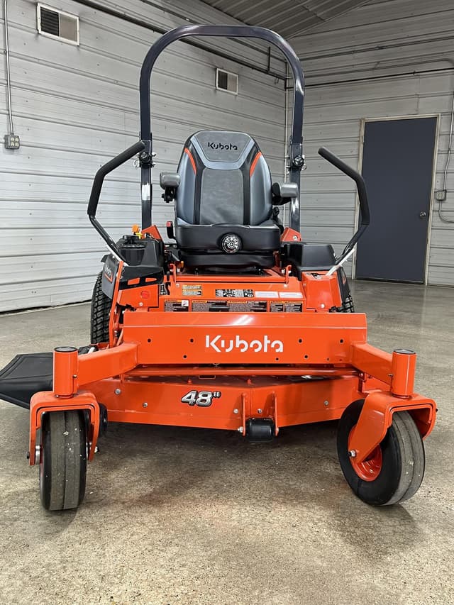 Image of Kubota Z724X equipment image 2