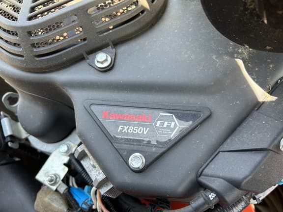 Image of Kubota Z781i equipment image 2