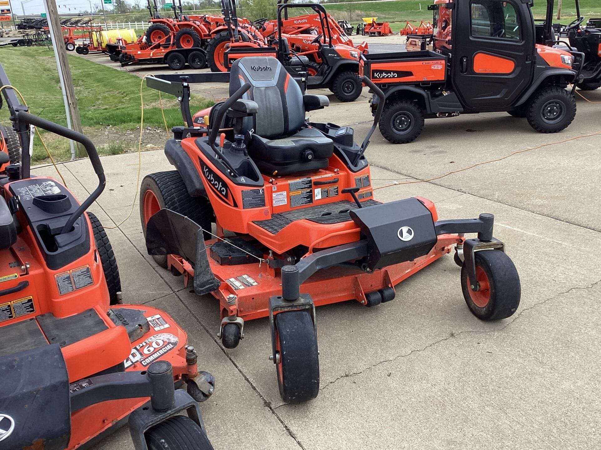 2023 Kubota ZD1211L Equipment Image0