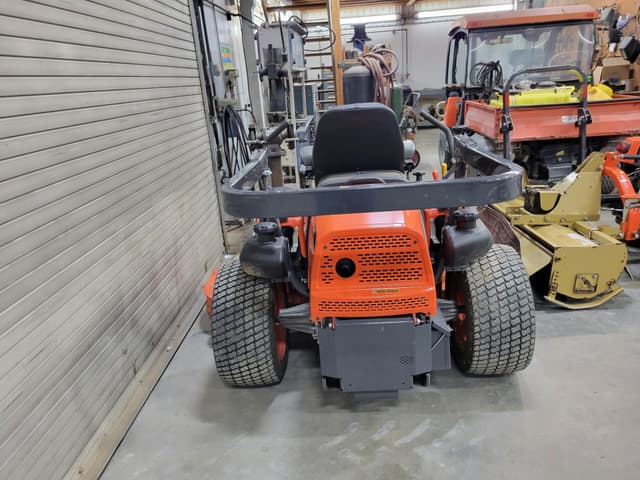 Image of Kubota ZD1211L equipment image 3