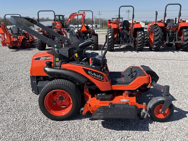 Image of Kubota ZD1211L equipment image 1